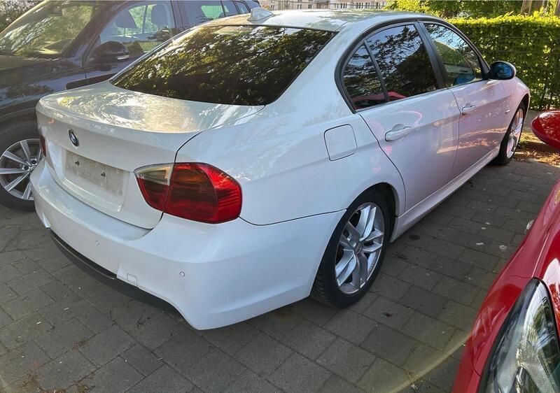 Weiß Gebraucht 2008 BMW 320 M Sport Limousine | 5.999 € (Guter Preis) - Bild 1/4