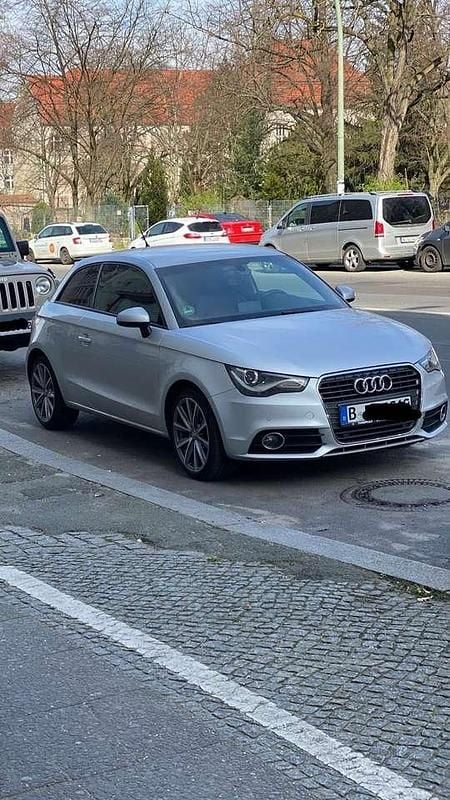 Gebraucht Audi A1 Ambition 122 PS (89 kW) 2010 Grau Kleinwagen