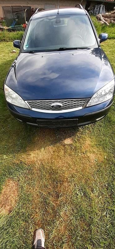 Gebraucht Ford Mondeo 125 PS (91 kW) 2005 Blau Kombi