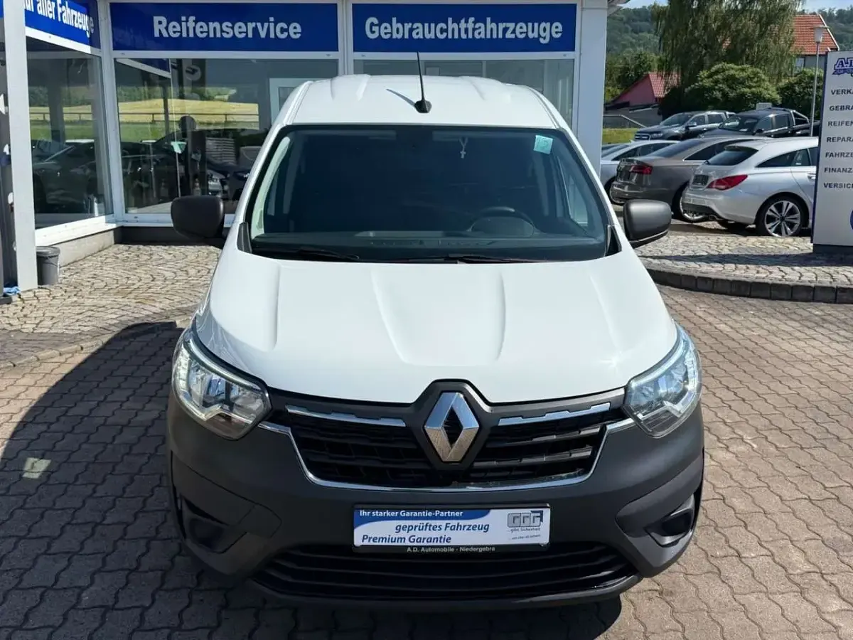 Gebraucht Renault Express 95 PS (69 kW) 2021 Weiß Van / Kleinbus