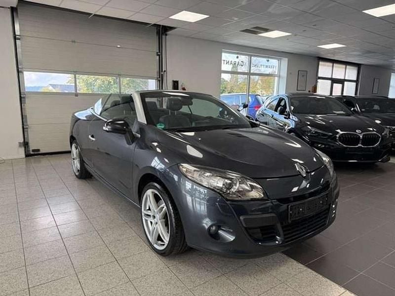 Silber Gebraucht 2012 Renault Mégane Cabriolet Luxe Cabrio | 7.200 € (Superpreis) - Bild 1/4