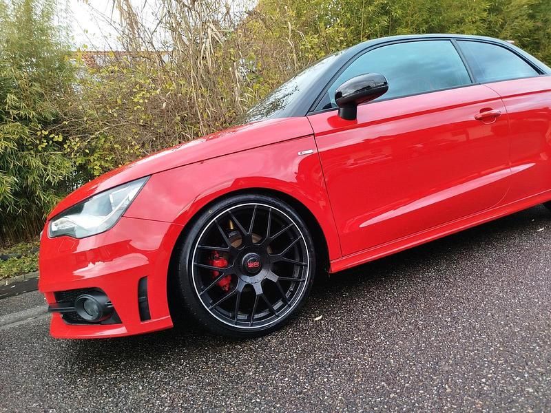 Gebraucht Audi A1 S-Line 86 PS (63 kW) 2013 Rot Kleinwagen