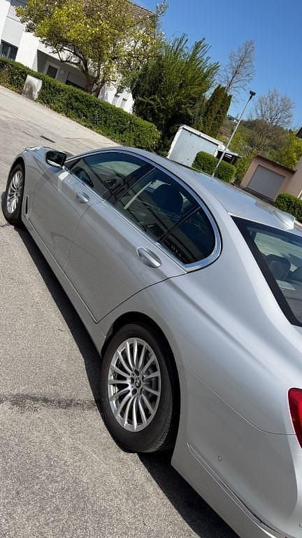 Second-hand BMW 740 320 CP (235 kW) 2016 Argintiu Berlinǎ