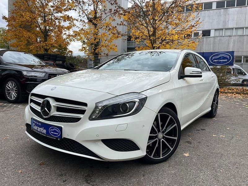 Weiß Gebraucht 2014 Mercedes A180 AMG Limousine | 13.990 € (Fairer Preis) - Bild 1/4