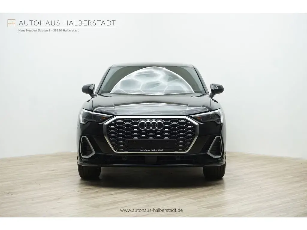 Gebraucht Audi Q3 Sportback Design 150 PS (110 kW) 2025 Mythosschwarz metall (metallic) SUV