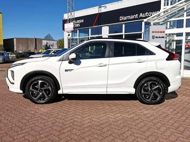 Second-hand Mitsubishi Eclipse Cross Plus 188 CP (138 kW) 2022 Alb SUV