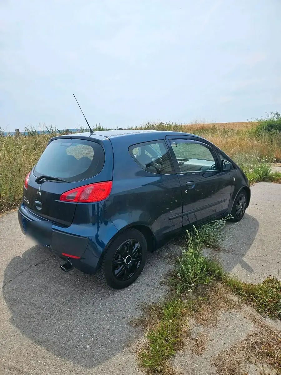 Gebraucht Mitsubishi Colt 75 PS (55 kW) 2006 Blau Kleinwagen