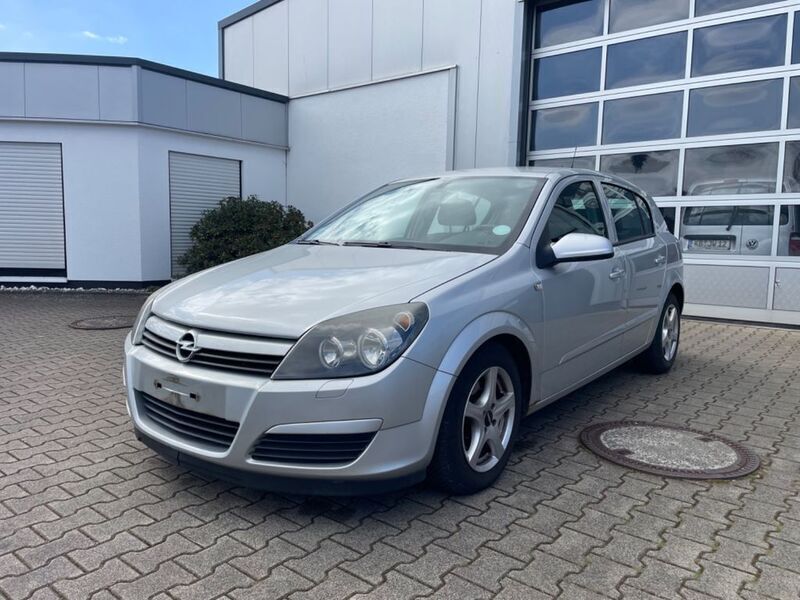 Silber Gebraucht 2005 Opel Astra Edition Limousine | 990 € (Superpreis) - Bild 1/4