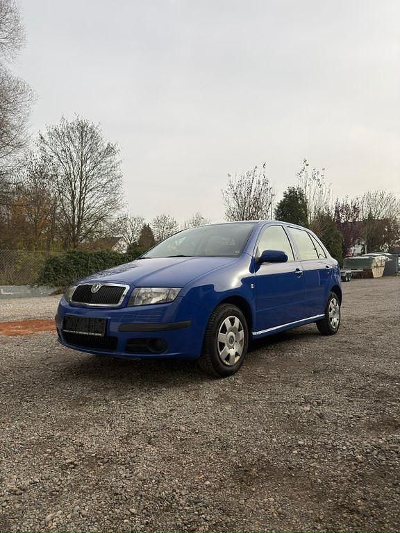 Blau Gebraucht 2007 Skoda Fabia Limousine | 2.450 € (Fairer Preis) - Bild 1/4