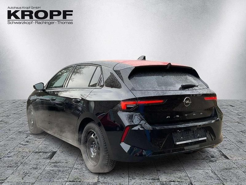 Gebraucht Opel Astra Elegance 110 PS (80 kW) 2023 Lackierung schwarz perla nera/ Limousine