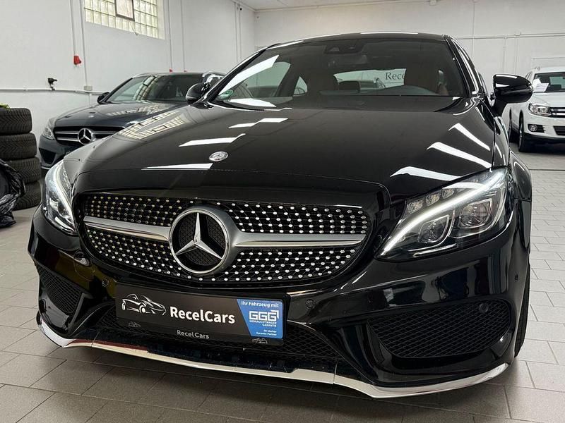 Obsidianschwarz Gebraucht 2016 Mercedes C200 AMG line Coupé | 23.900 € (Teuer) - Bild 1/4
