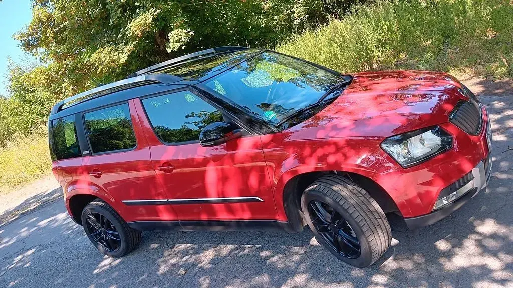Gebraucht Skoda Yeti Adventure 140 PS (102 kW) 2015 Rot SUV