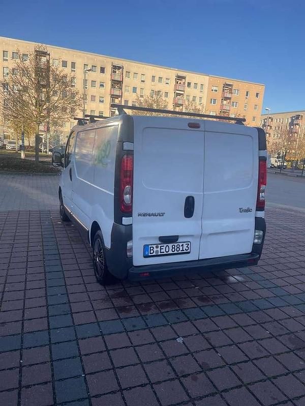 Weiß Gebraucht 2009 Renault Trafic Van | 4.500 € - Bild 1/4