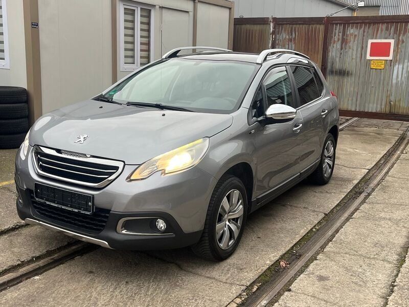 Grau Gebraucht 2015 Peugeot 2008 Access SUV | 6.490 € (Fairer Preis) - Bild 1/4