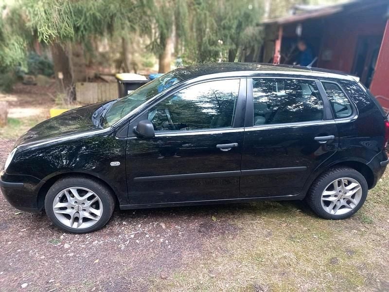 Gebraucht VW Polo 78 PS (57 kW) 2003 Schwarz Kleinwagen