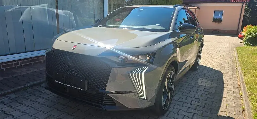 Gebraucht DS Automobiles DS7 Crossback Performance Line Plus 131 PS (96 kW) 2024 Grau SUV