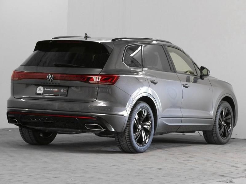 Gebraucht VW Touareg R-line 286 PS (210 kW) 2025 Grau SUV