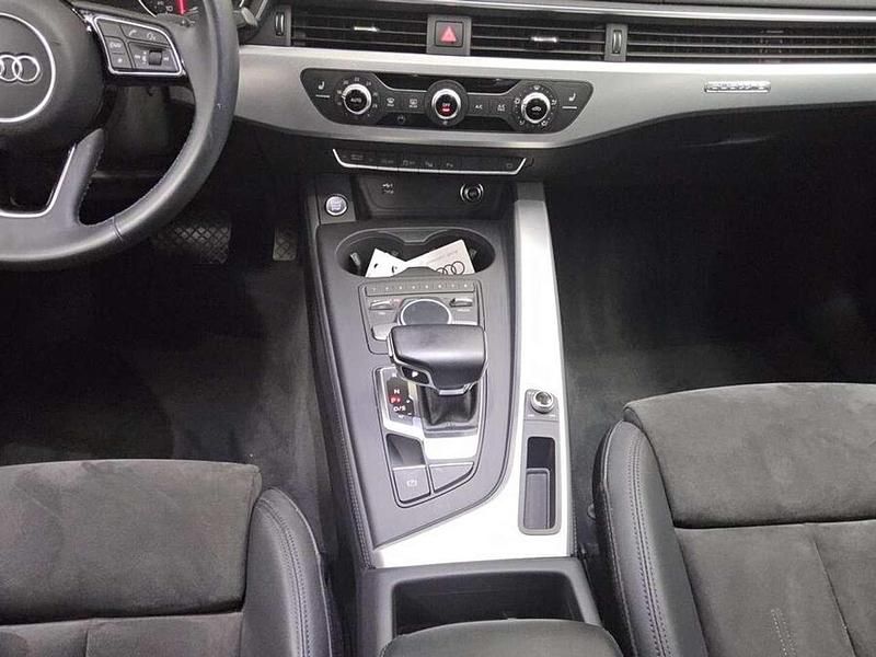 Gebraucht Audi A5 Sport 190 PS (139 kW) 2019 Grau Coupé