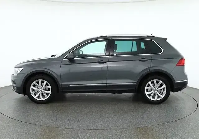 Gebraucht VW Tiguan Highline 150 PS (110 kW) 2020 Grau SUV