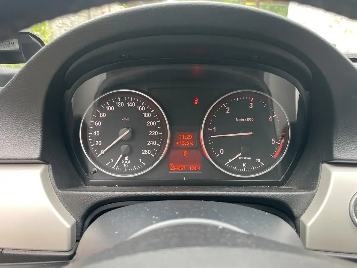 Gebraucht BMW 325 Performance 300 PS (220 kW) 2011 Schwarz Kombi