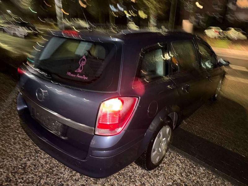 Gebraucht Opel Astra Edition 90 PS (66 kW) 2006 Blau Kombi