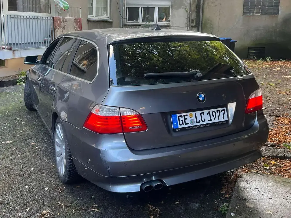 Używany BMW 530 235 KM (172 kW) 2009 Szary Kombi