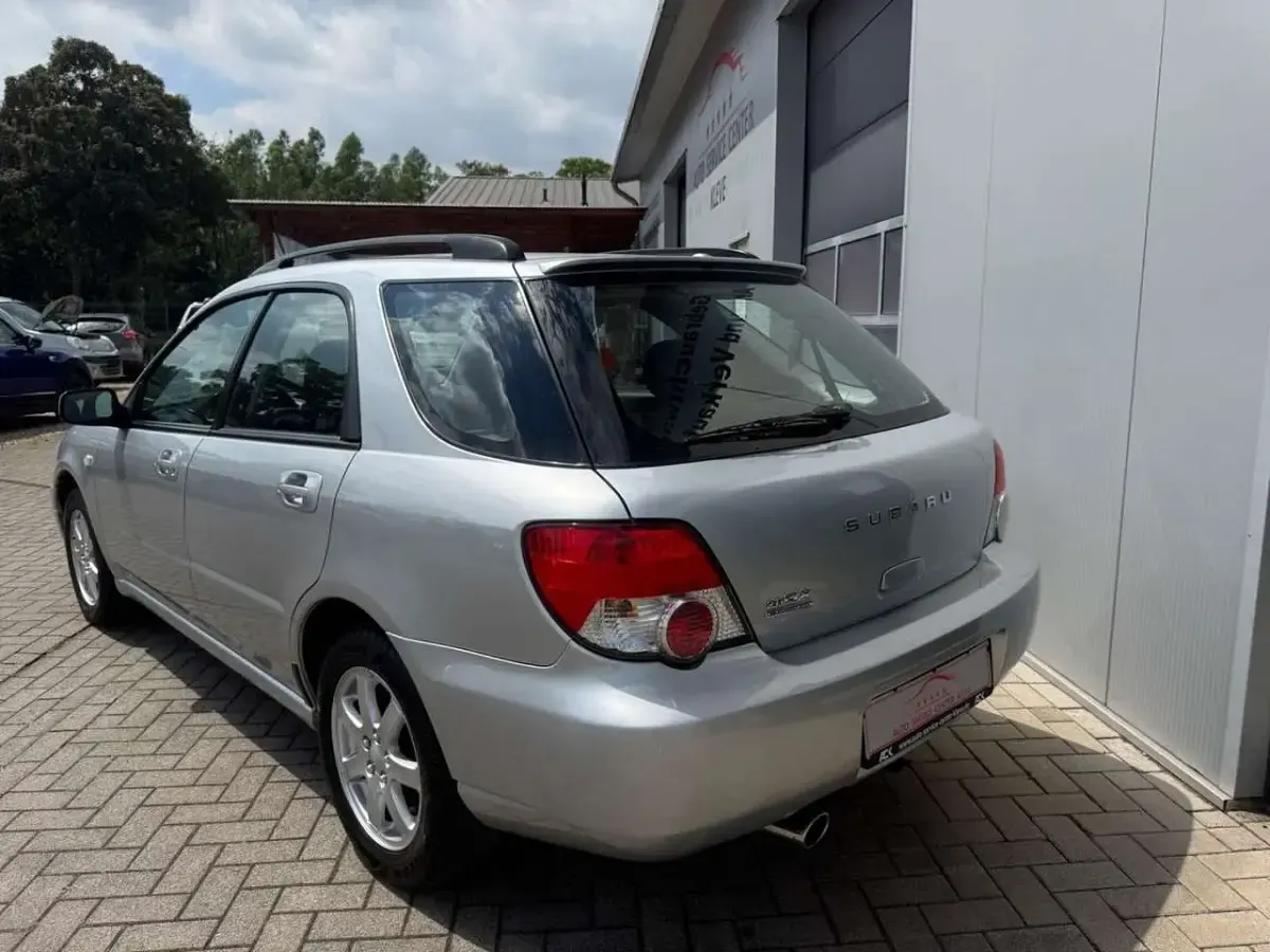 Gebraucht Subaru Impreza 125 PS (91 kW) 2003 Silber Kombi