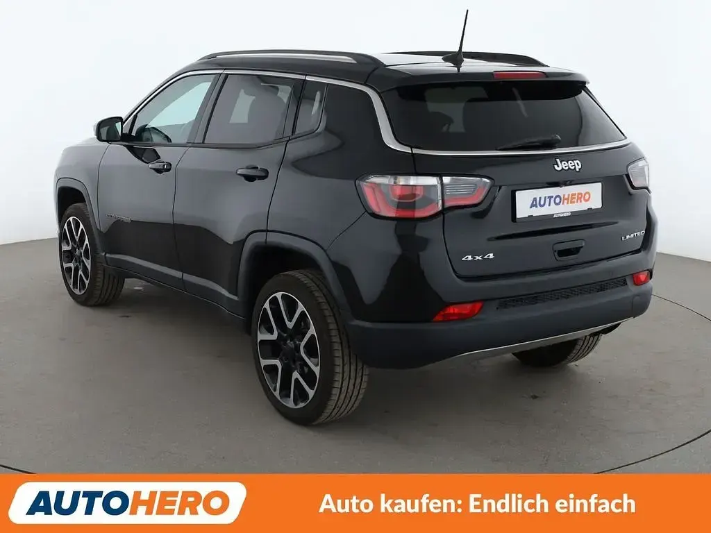 Gebraucht Jeep Compass Limited 170 PS (125 kW) 2018 Schwarz SUV