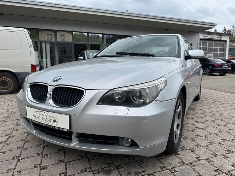Silber Gebraucht 2004 BMW 525 Limousine | 5.750 € (Fairer Preis) - Bild 1/4