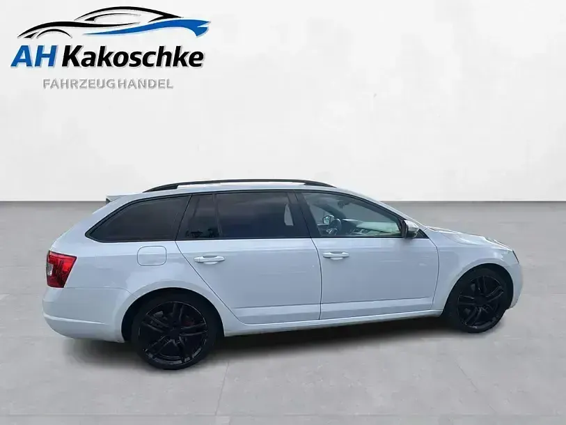 Gebraucht Skoda Octavia RS 184 PS (135 kW) 2016 Candyweiss Kombi