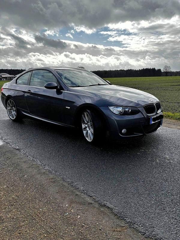 Gebraucht BMW 320 M Sport 170 PS (125 kW) 2008 Schwarz Coupé