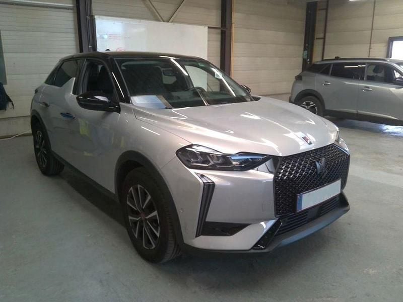 Beige Gebraucht 2024 DS Automobiles DS3 Limousine | 16.880 € (Guter Preis) - Bild 1/4