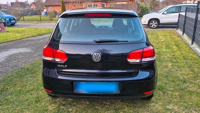 Gebraucht VW Golf VI 86 PS (63 kW) 2011 Schwarz Kleinwagen