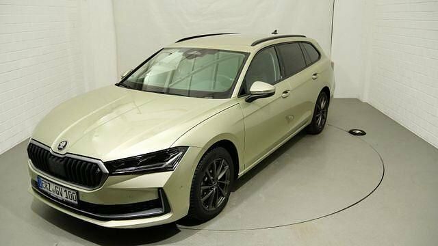 Gebraucht Skoda Superb Selection 150 PS (110 kW) 2024 Gelb Kombi