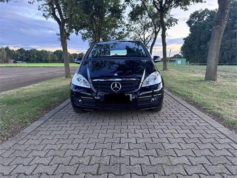 Gebraucht Mercedes A150 95 PS (69 kW) 2009 Schwarz Van / Kleinbus