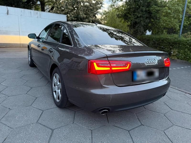 Gebraucht Audi A6 Comfort 245 PS (180 kW) 2012 Braun Limousine