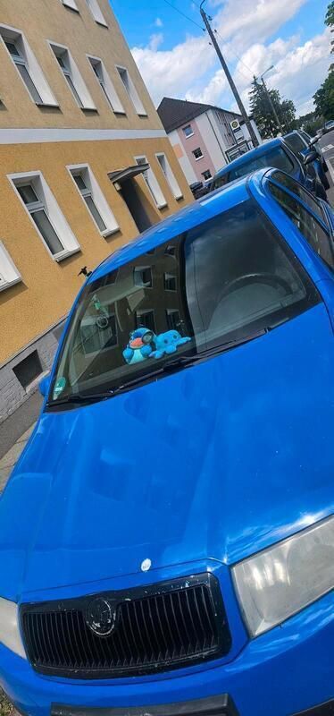 Blau Gebraucht 2003 Skoda Fabia Kleinwagen | 480 € - Bild 1/4