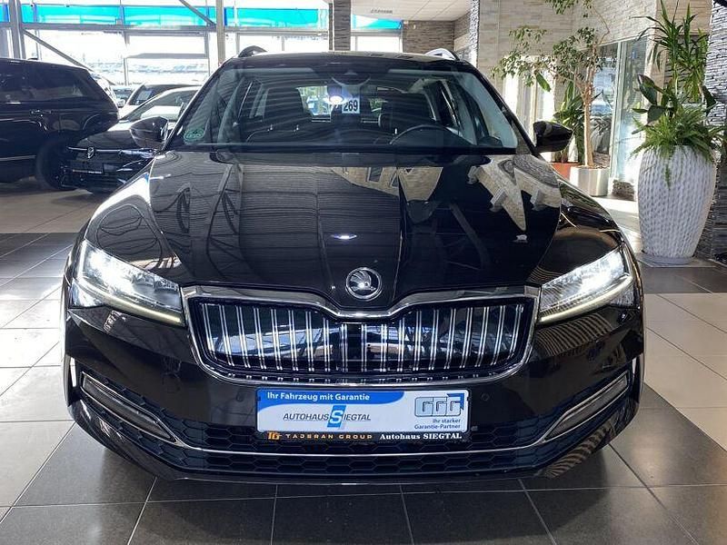 Gebraucht Skoda Superb Ambition 218 PS (160 kW) 2021 Braun Kombi