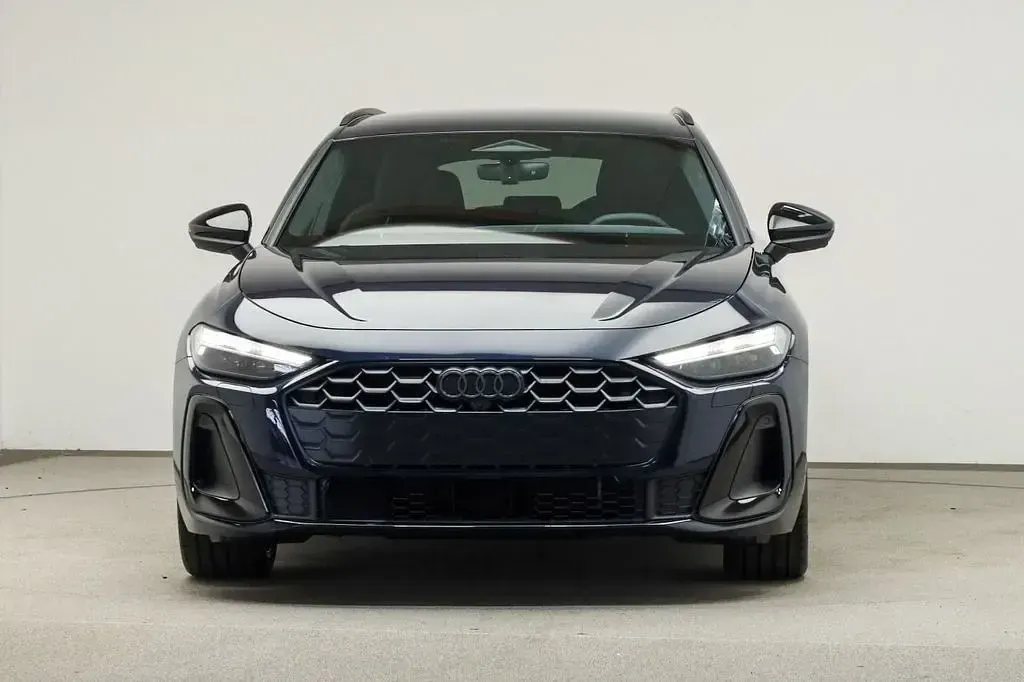 Gebraucht Audi A5 S-Line 204 PS (150 kW) 2026 Blau Kombi