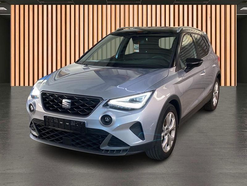 Gebraucht Seat Arona FR 95 PS (69 kW) 2023 Silber SUV