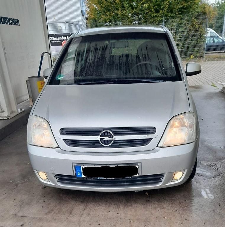 Silber Gebraucht 2004 Opel Meriva Van / Kleinbus | 1.750 € (Guter Preis) - Bild 1/4