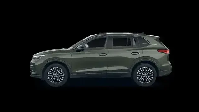 Gebraucht VW Tiguan Goal 131 PS (96 kW) 2025 Grün SUV