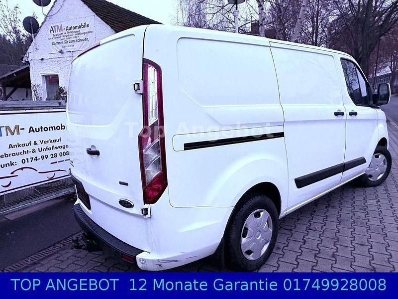 Gebraucht Ford Transit Custom Trend 131 PS (96 kW) 2018 Weiß Van / Kleinbus