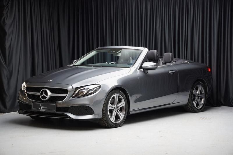Gebraucht Mercedes E220 194 PS (142 kW) 2019 Selenitgrau Cabrio