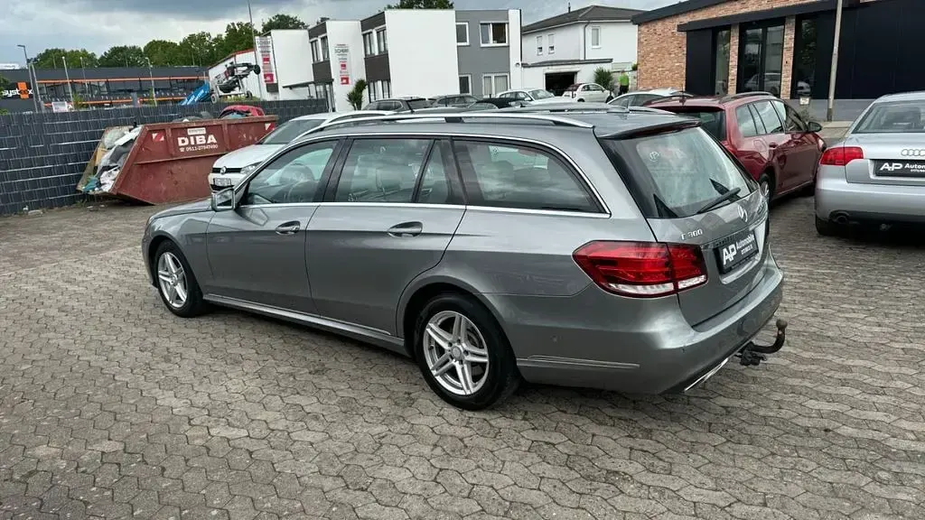 Second-hand Mercedes E300 204 CP (150 kW) 2014 Argintiu Break