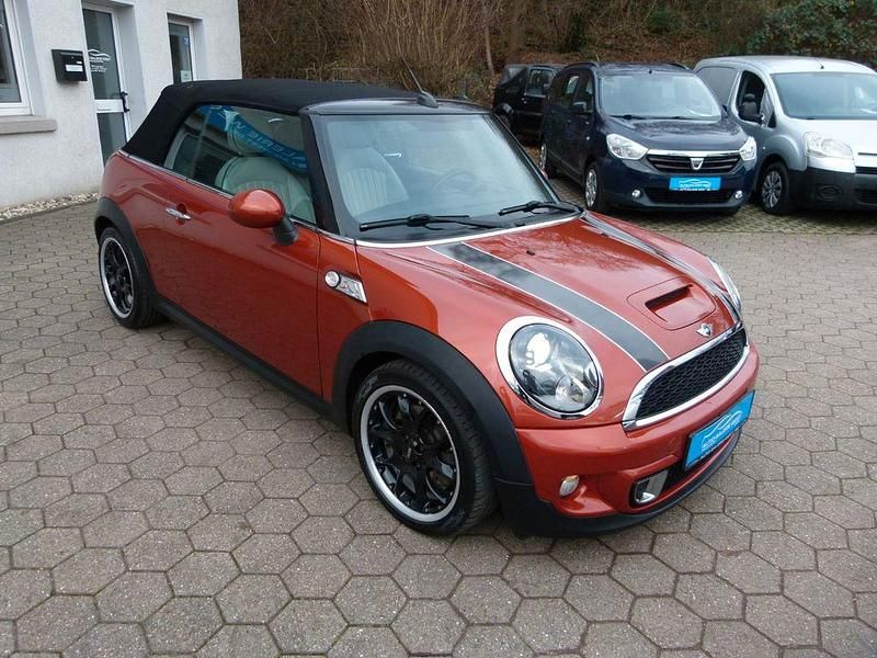 Gebraucht Mini Cooper S Cabriolet 184 PS (135 kW) 2011 Orange Cabrio