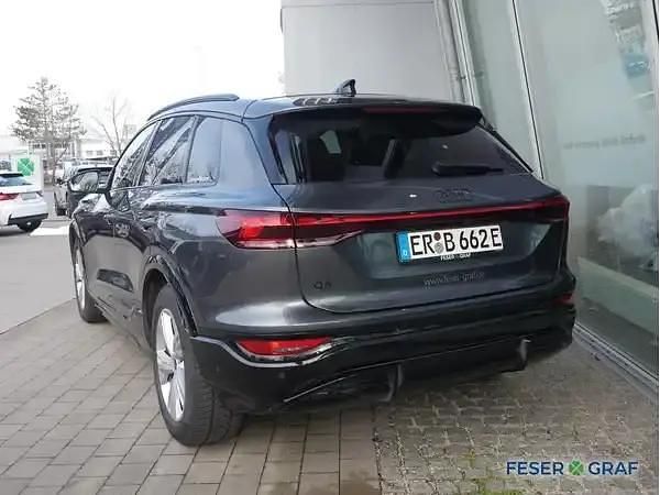 Gebraucht Audi e-tron Ambiente 225 kW (306 PS) 2025 Daytonagrau perleffekt SUV