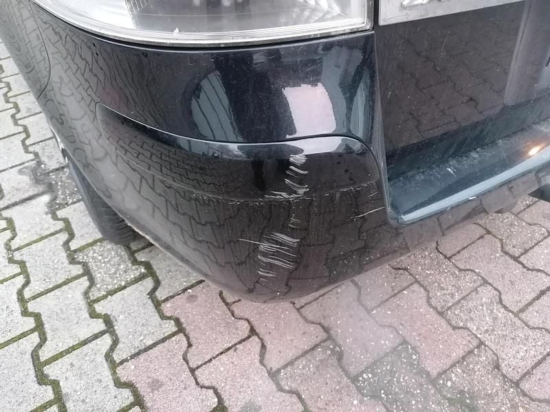 Schwarz Gebraucht 2010 Opel Zafira Van / Kleinbus | 2.650 € (Fairer Preis) - Bild 1/4