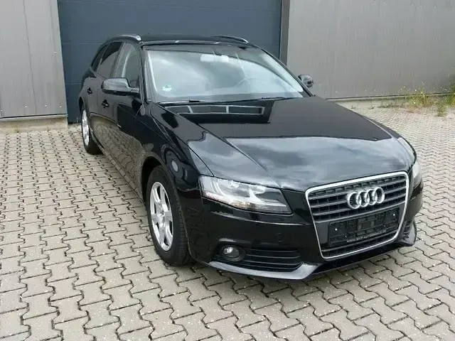 Gebraucht Audi A4 Sport 143 PS (105 kW) 2011 Schwarz Kombi