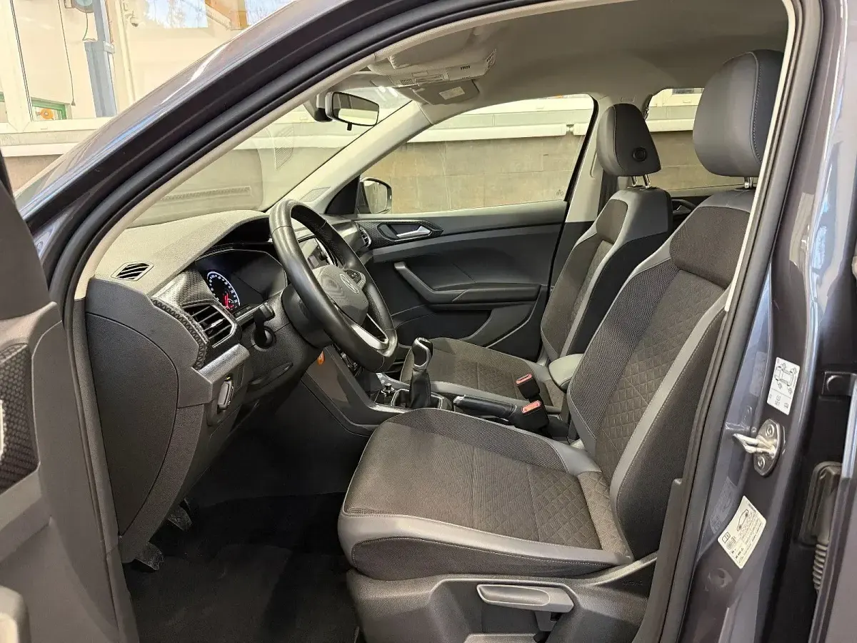 Gebraucht VW T-Cross R-line 110 PS (80 kW) 2022 Grau SUV